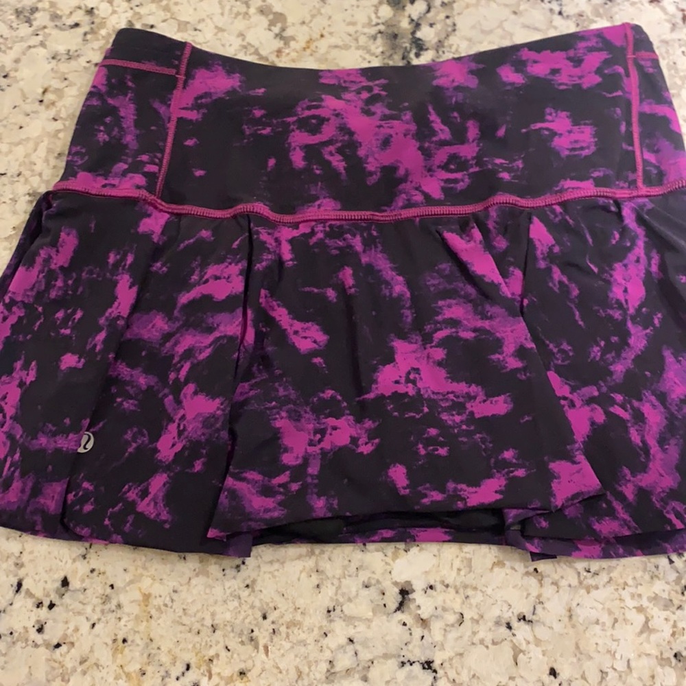 Lululemon Hit Your Stride skirt RARE plum size 6